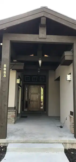 Elevating Spaces with Artistic Mastery-img